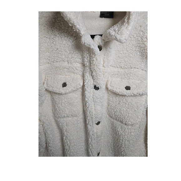 32 Degrees Teddy Sherpa Jacket Women's M/L Cozy Fuzzy Button Up Shacket Cream - Picture 7 of 9